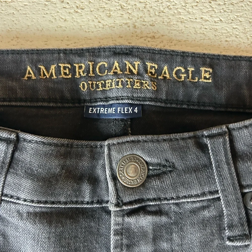 American Eagle Outfitters questions leave